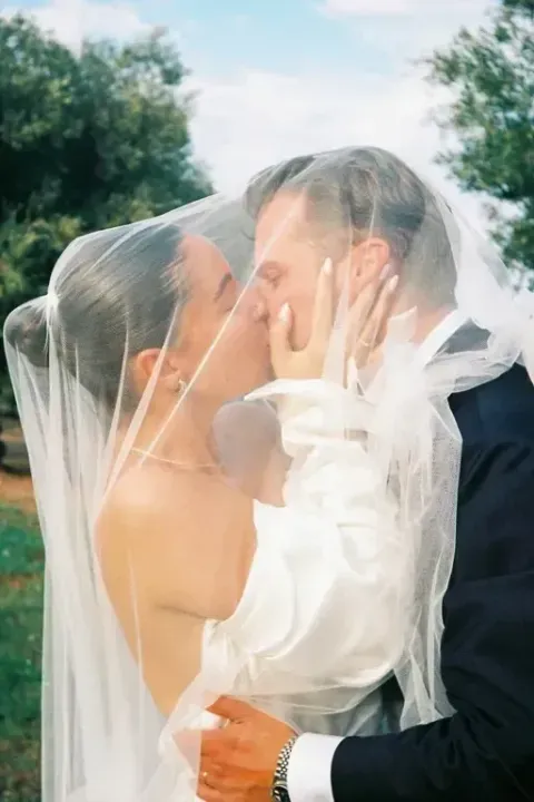 How to Create a Wedding Mood Board