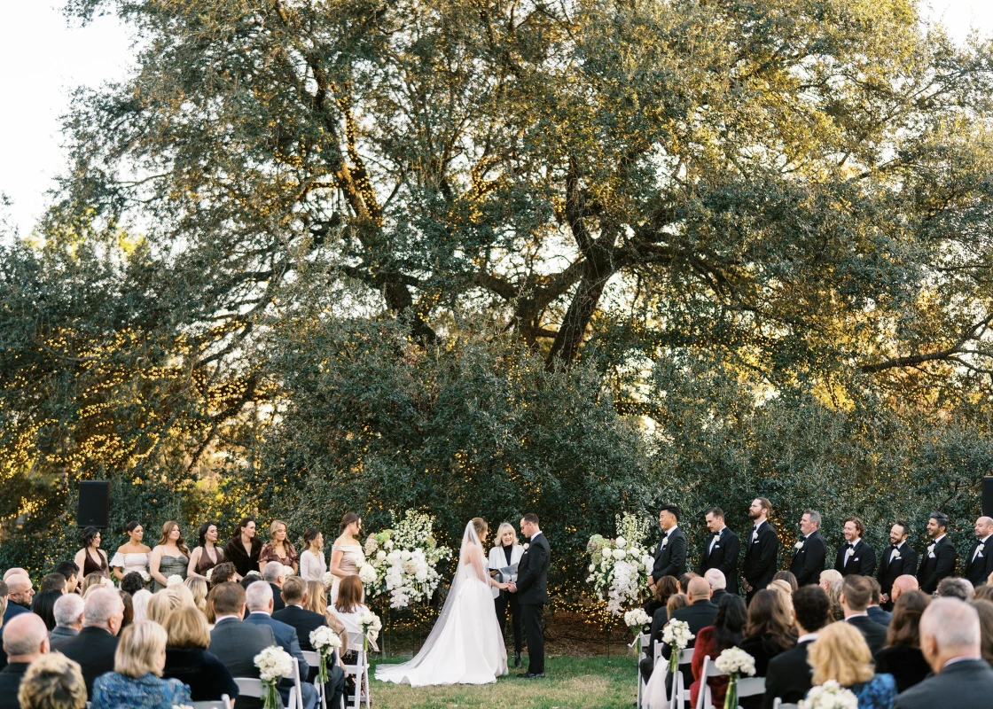 A Vintage Wedding for Carolyn and Jason