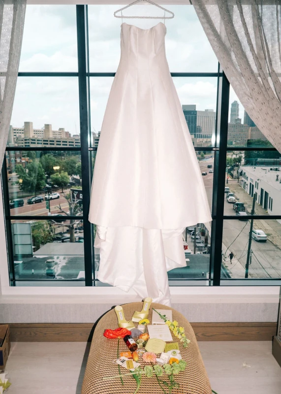 A Vibrant Wedding for Emily and Jason