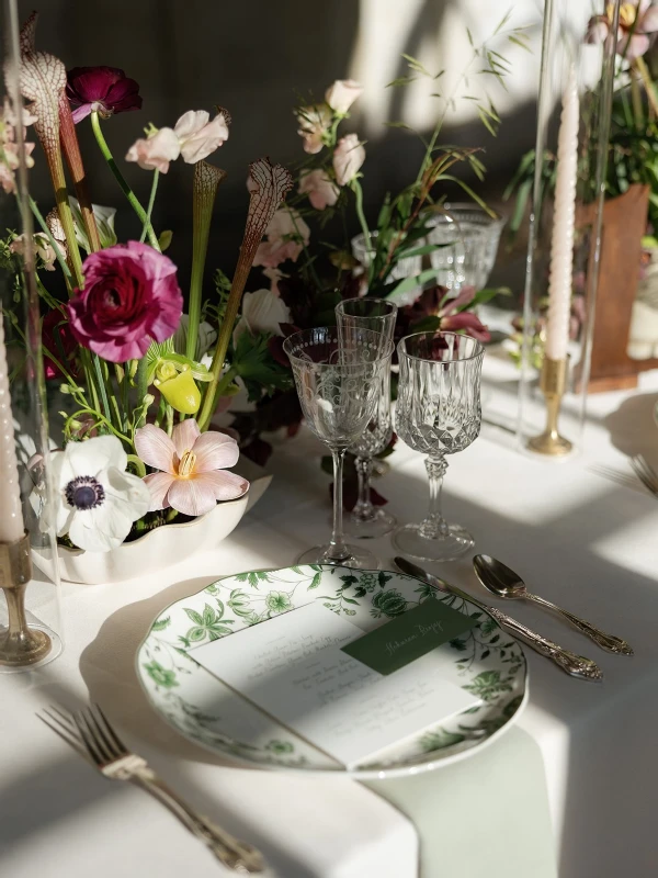 A Vintage Wedding for Rae and Eugen