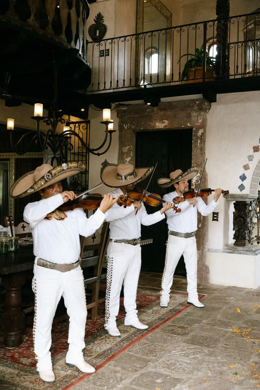 An Hacienda Wedding for Sydney and Austin