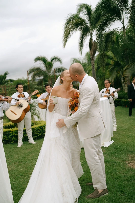 An Hacienda Wedding for Sydney and Austin